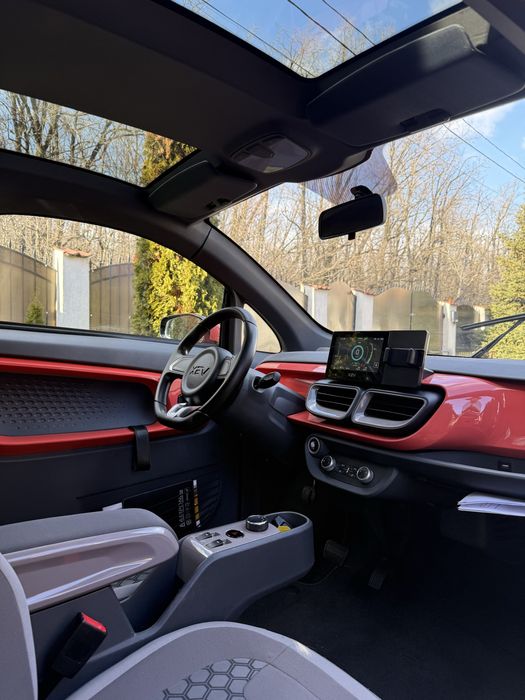 XEV YOYO 100% electric