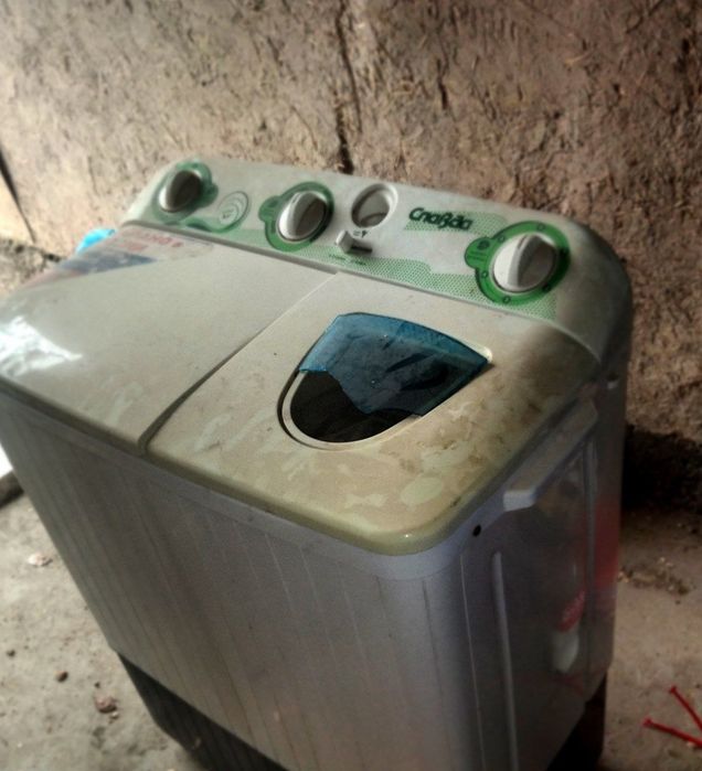 Полуавтоматическая стиральная машина 6кг