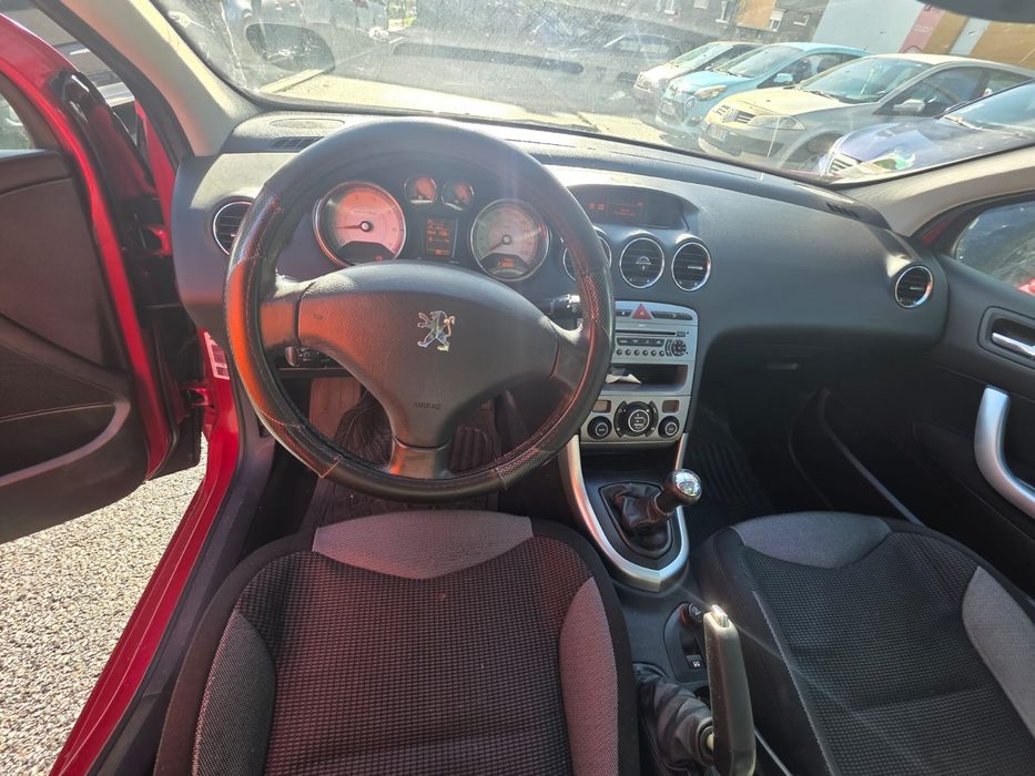 Vând Peugeot 308