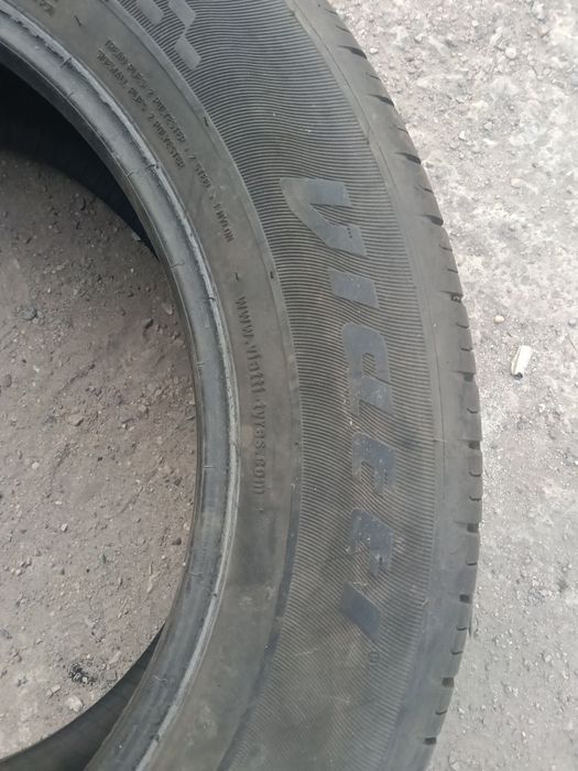 Шины 235/60/18 в отличном состоянии