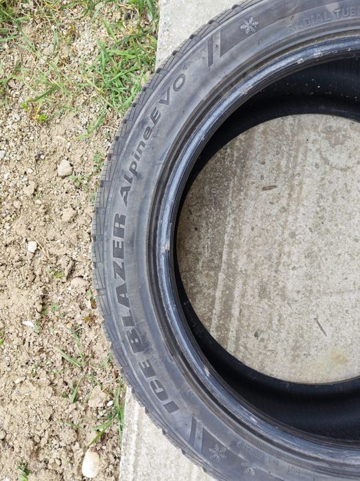 Set 2 Anvelope 245/45 R18 Sailun ice Blazer iarna noi