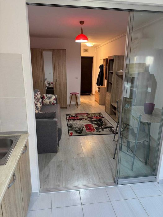 Vând garsoniera cu loc parcare teran lângă metrou Nicolae Teclu