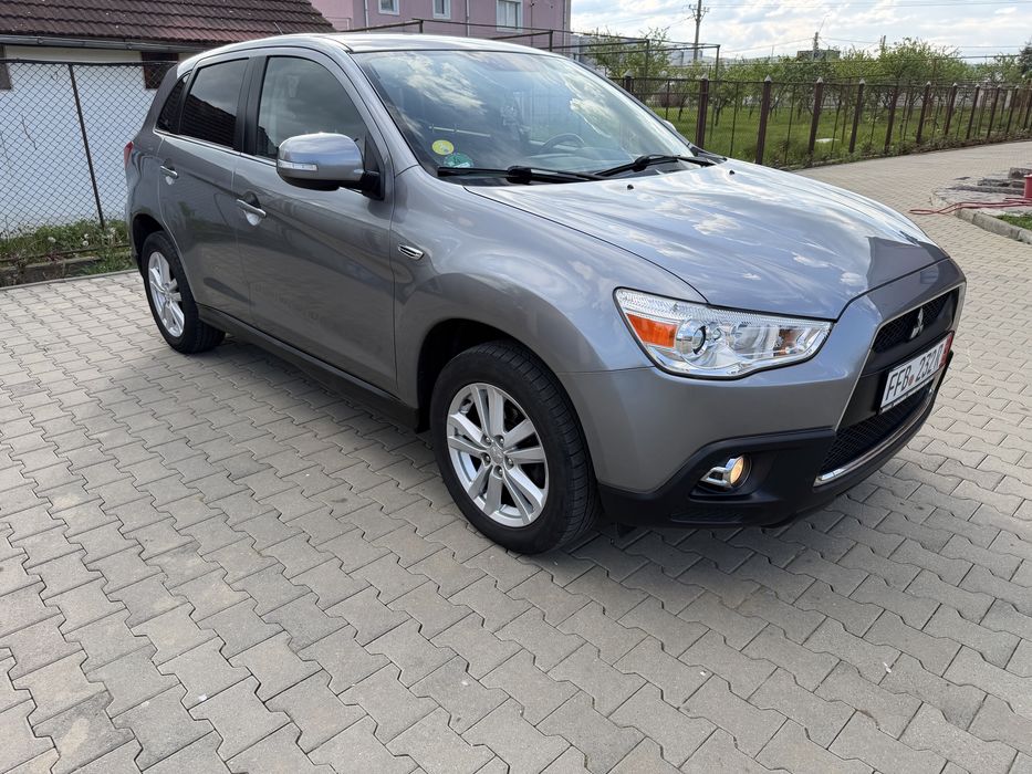 Mitsubishi ASX An 2012 Vebasto