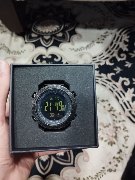 Продам часы NORTH EDGE