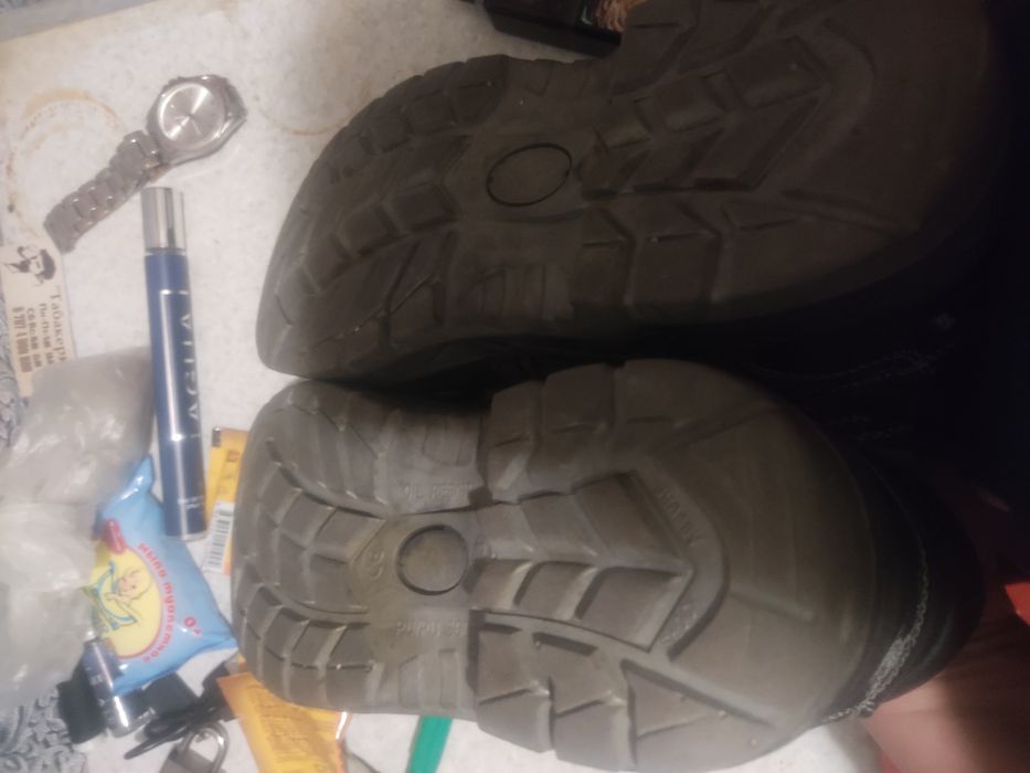 Продам рабочую обувь