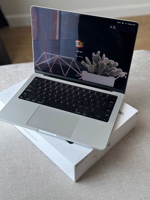 Продается MacBook PRO 14" M2 PRO
