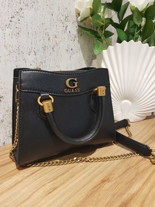Дамска чанта Guess