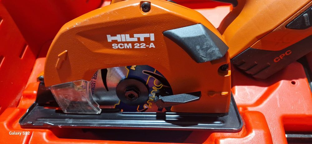 Hilti circular pentru metal pe acumulatori