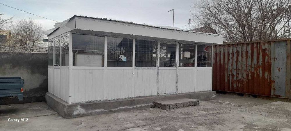 Кўчма дўкон сотилади