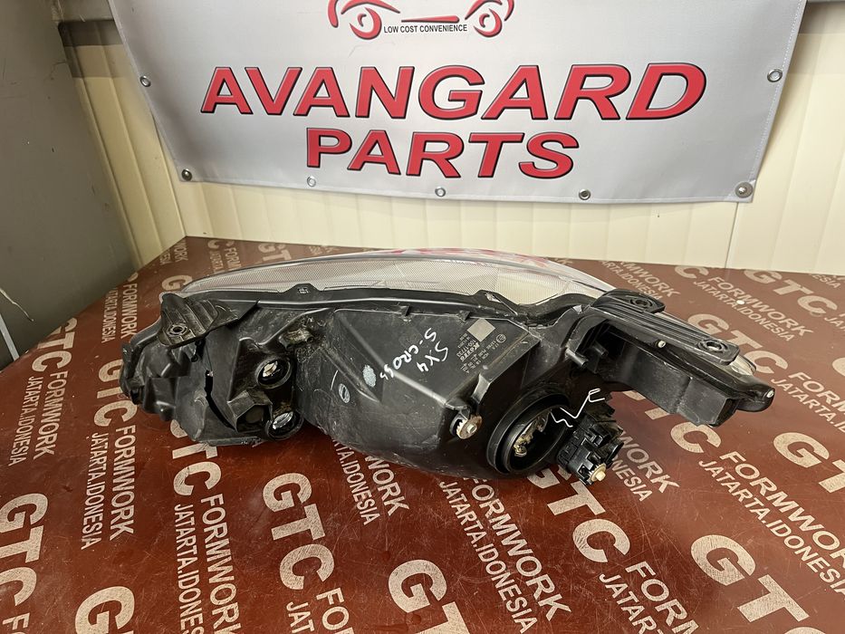 Фар Suzuki SX4 S cross десен 2 броя