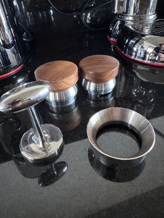 Espressor rasnita si accesorii La Pavoni levier