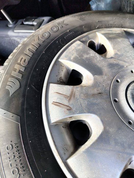 Set roti Golf 5, cauciucuri de iarna 195/65/15