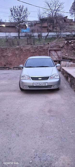 Lasetti sotiladi zur moshincha aybi yuq
