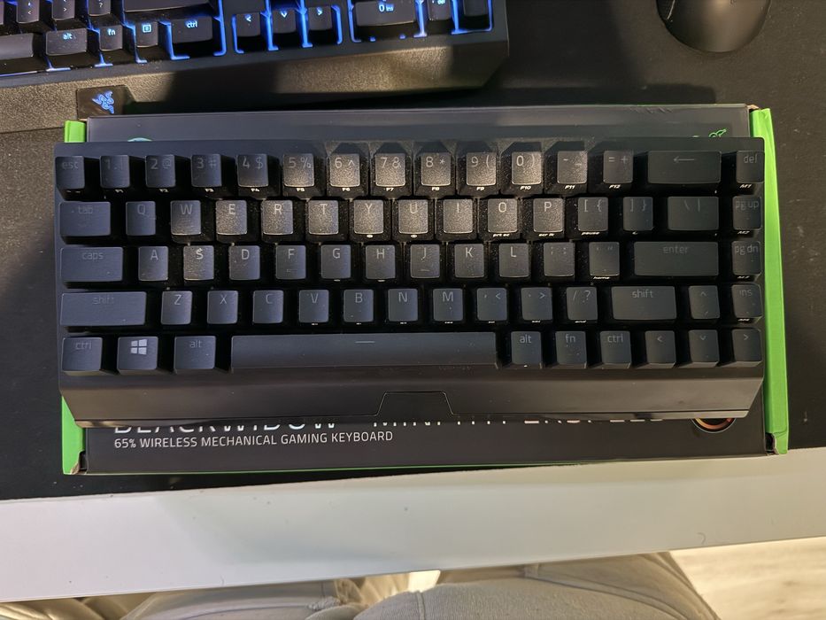 razer blackwidow v3 mini hyperspeed безжична