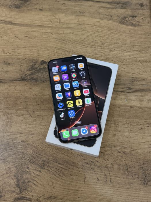 Iphone 16 pro max desert titanium