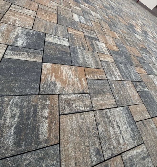 ROAYN CONS S.R.L  executam lucrari interioare /exterioare