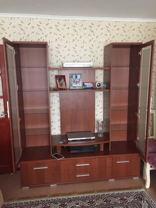 стенка  гостиной