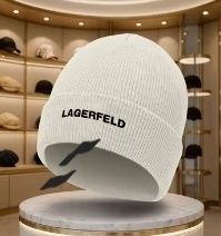 Нова бяла шапка Karl Lagerfeld