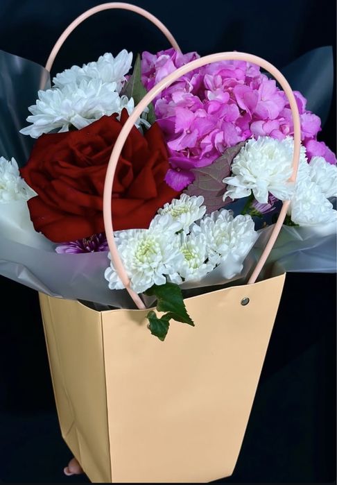 Цветы в наличии