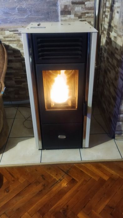 Пелетна камина Verso