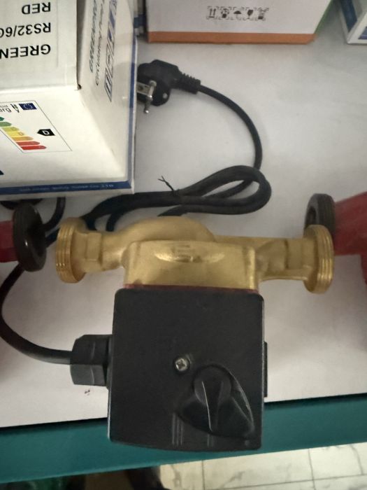 Рециркуляционный насос для отопления бойлер Greenoro RS25/6GB латун