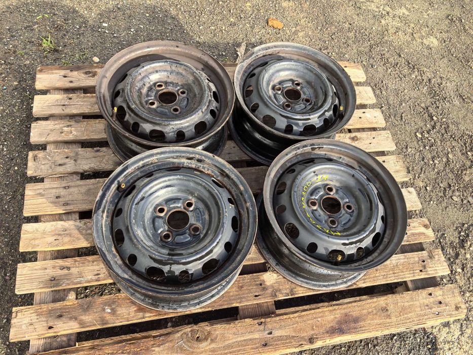 14 цола 4 х 100 мм Мазда / КИЯ / Тойота / Хюндай - 6 Инча / ЕТ 45