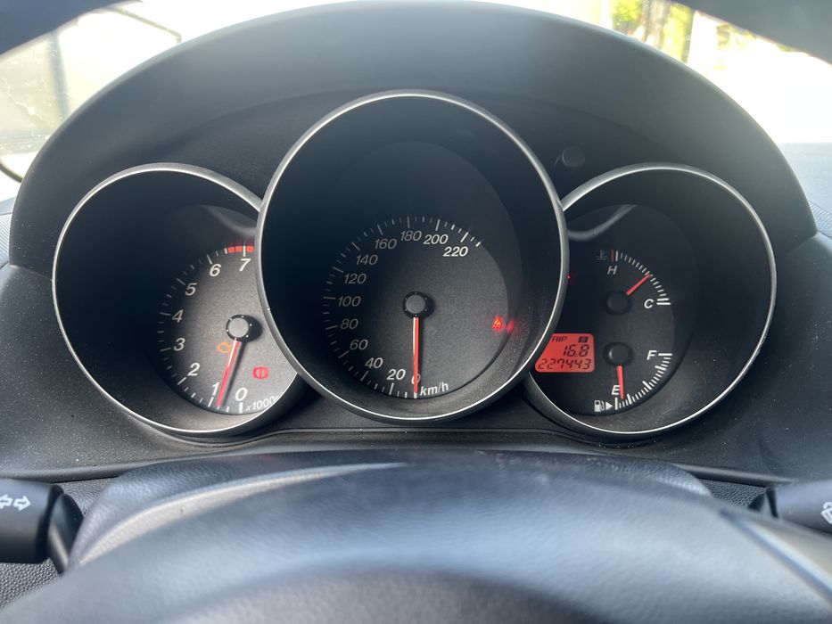 Mazda 3 BK 1.6 benzina,2005,227.500km-Fiabila pret usor negociabil!