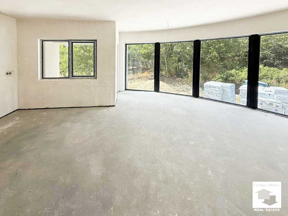 Продава се Тристаен апартамент в Велико Търново, Зона Б - 91 кв.м за 684 €/кв.м - Снимка #1