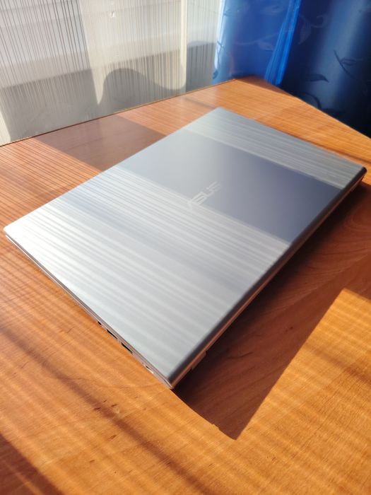 Продаю ноутбук Asus