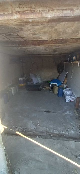 Продам гараж . 800000
