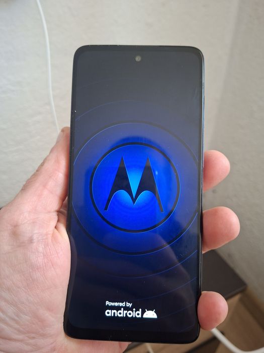 Моторола 62g 5g отлично състояние