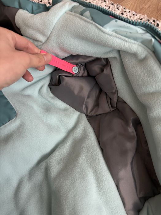 дески комсмонавт Decatlon 2-3 години. Обличан е два пъти и стана малък