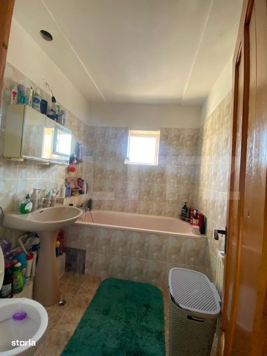 Apartament cu 3 camere, zona centrala, orientare dubla