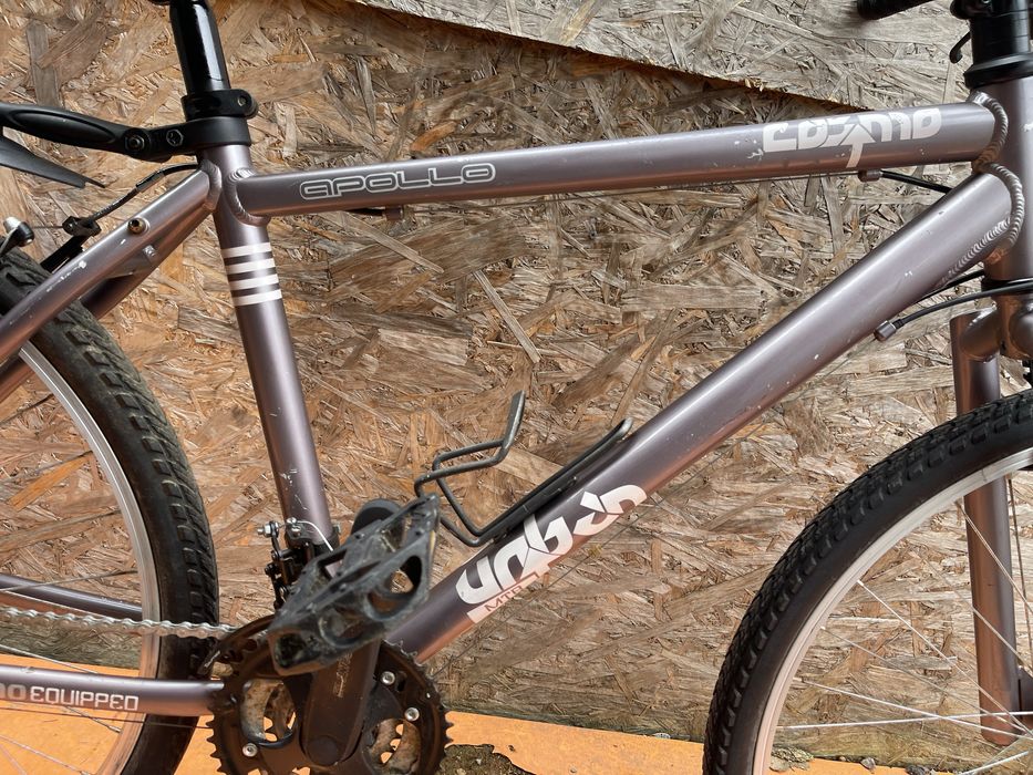 Bicicleta apollo cosmo cadru aluminiu roti 26”