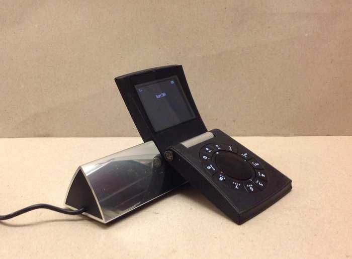 Bang Olufsen SERENE GSM телефон !