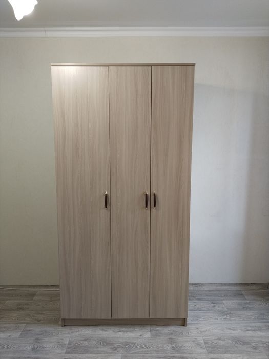 Продам плательные шкаф