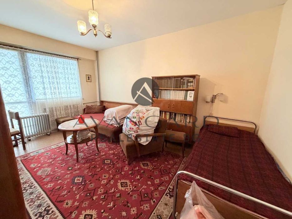 оф.25629 Двустаен с три отделни стаи/ Панаира