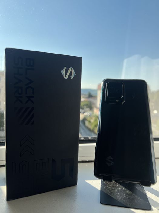 Xiaomi Black Shark 5 – 8GB RAM / 128GB – Gaming Phone – 144Hz – Încărcare 120W