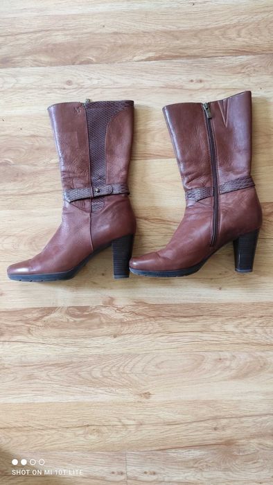 Дамски ботуши на немската фирма CAPRICE естествена кожа н.6.5 /40