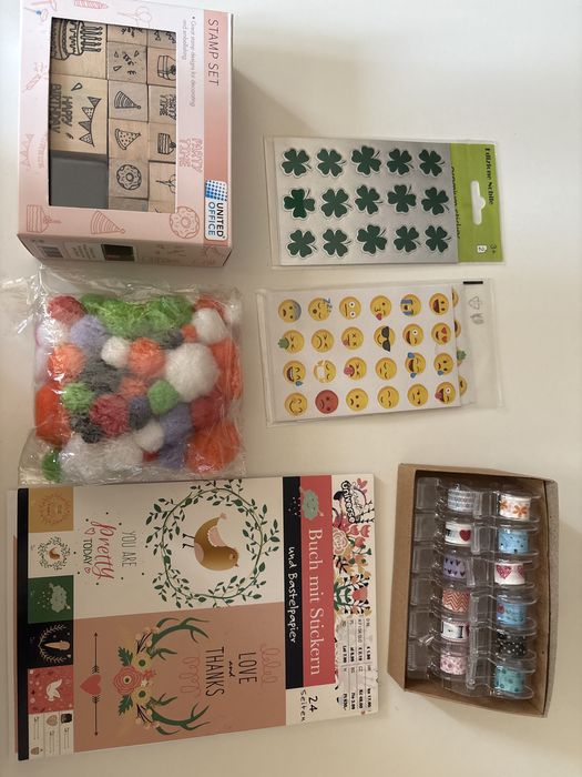 Комплект хоби материали - стикери, печати, тикса, цветна хартия