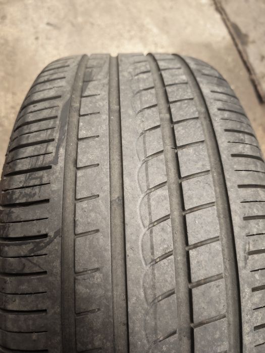 255.40.19 PIRELLI   P ZERO