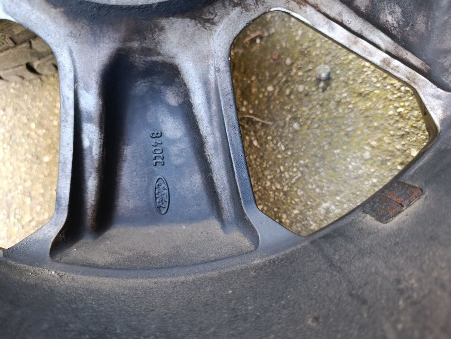 Джанти с гуми за Форд куга