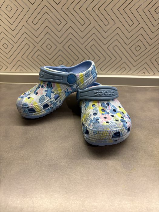 Детски сандали Crocs x Stitch