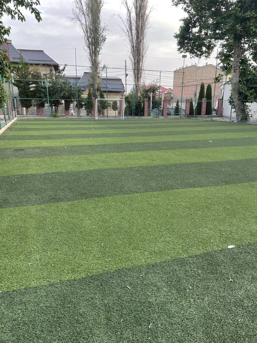 Stadion bor bron qisela boladi shtab 109-maktab maydon yaxshi va yorug