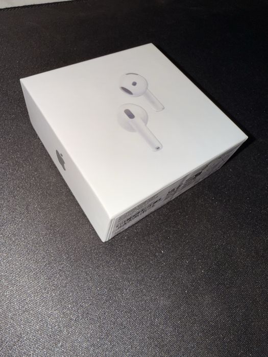 Airpods 4 ANC - folosite, ca noi