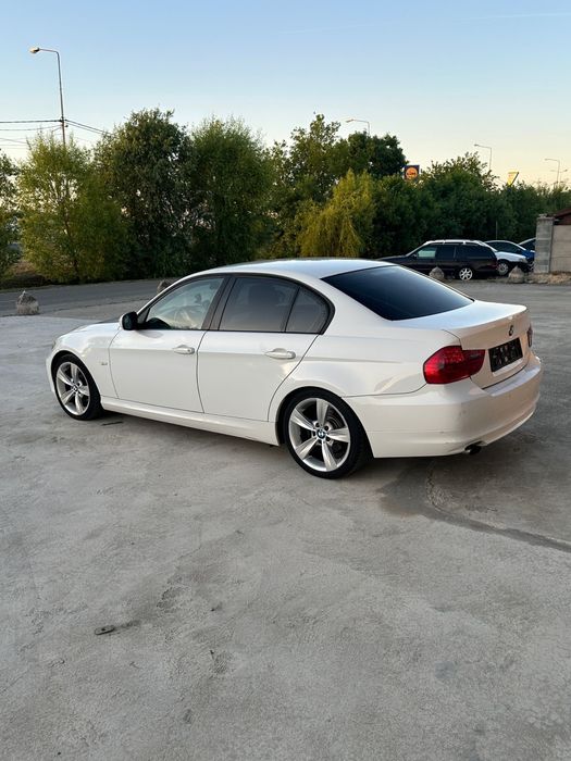 Vând BMW 318d N47