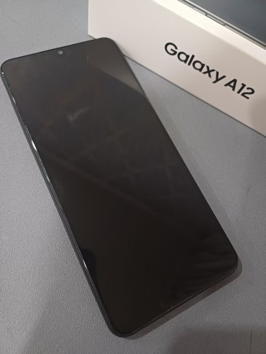 Продам телефон Samsung A12
