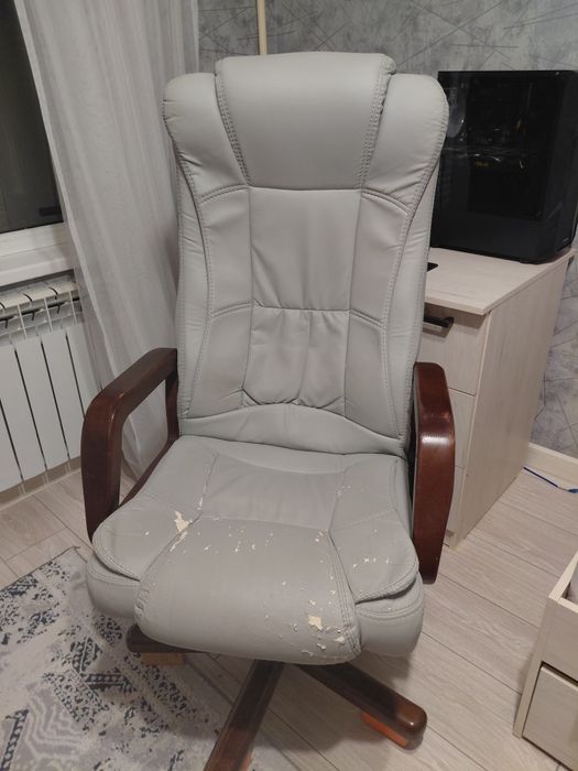 Продам стул кресло