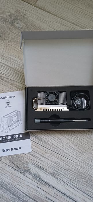 Radiator M.2 SSD cu ventilator pentru NVMe/SATA