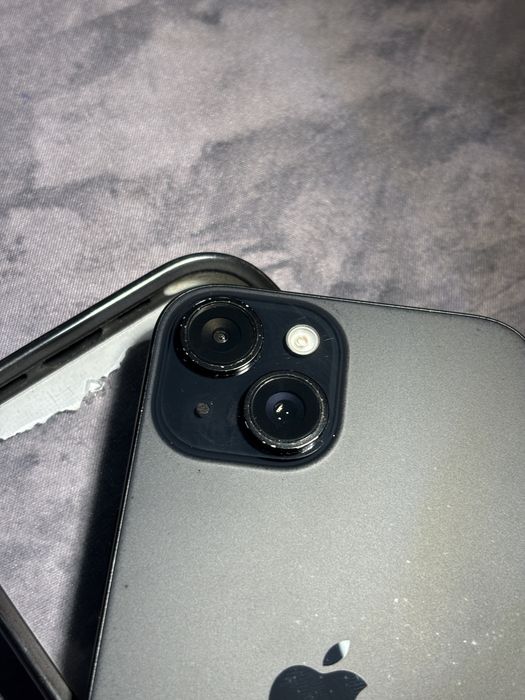 Vând iphone 15 Black 128gb